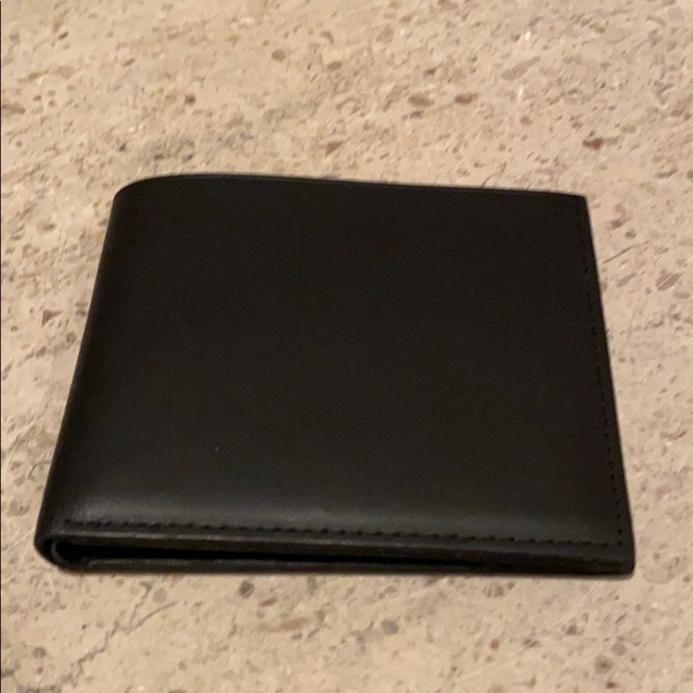 LAST ONE: NWT: J. Crew black leather men’s wallet. - Picture 3 of 6
